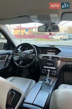Седан Mercedes-Benz C-Class 2011 в 