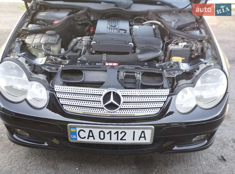Mercedes-Benz C-Class 2005