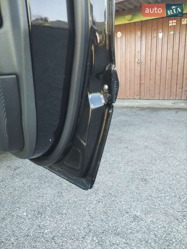 Купе Mercedes-Benz C-Class 2005 в Тальному