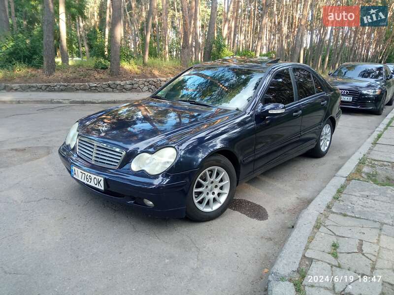 Седан Mercedes-Benz C-Class 2000 в 