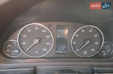 Седан Mercedes-Benz C-Class 2005 в 