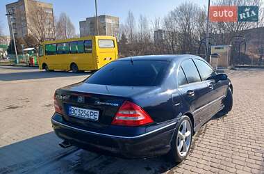 Седан Mercedes-Benz C-Class 2005 в 