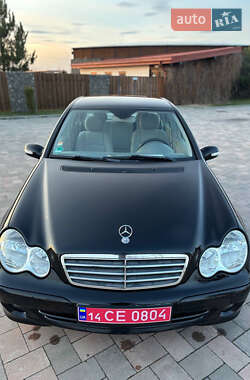 Седан Mercedes-Benz C-Class 2005 в 