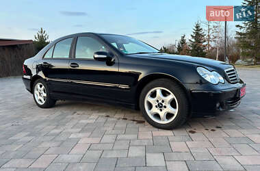 Седан Mercedes-Benz C-Class 2005 в 