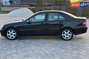 Седан Mercedes-Benz C-Class 2005 в 