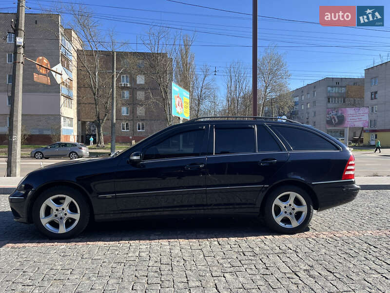 Универсал Mercedes-Benz C-Class 2007 в Чернигове