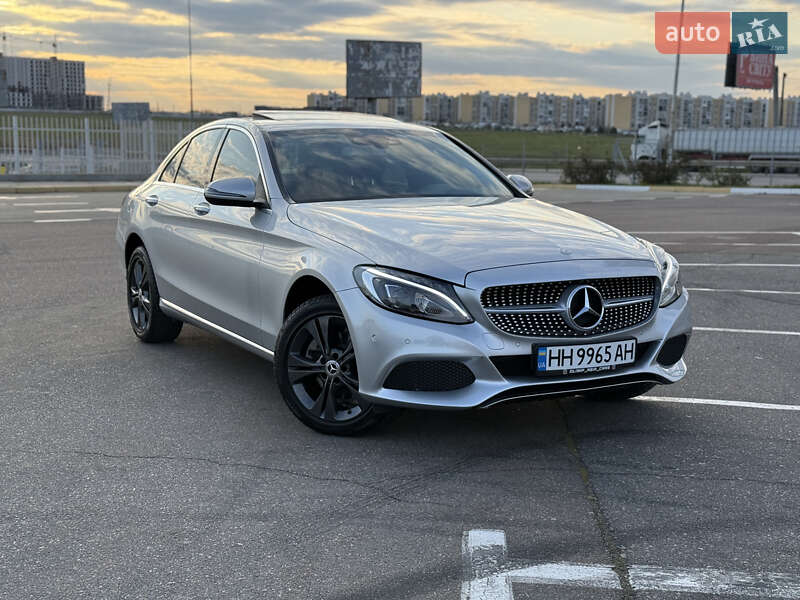 Седан Mercedes-Benz C-Class 2015 в 