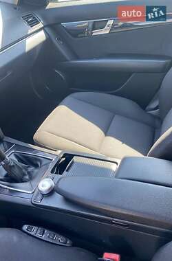 Универсал Mercedes-Benz C-Class 2010 в 