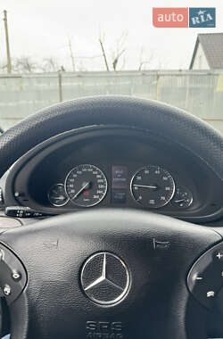 Седан Mercedes-Benz C-Class 2003 в 