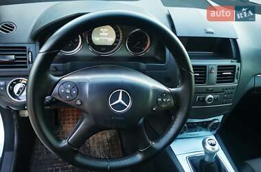 Універсал Mercedes-Benz C-Class 2011 в 