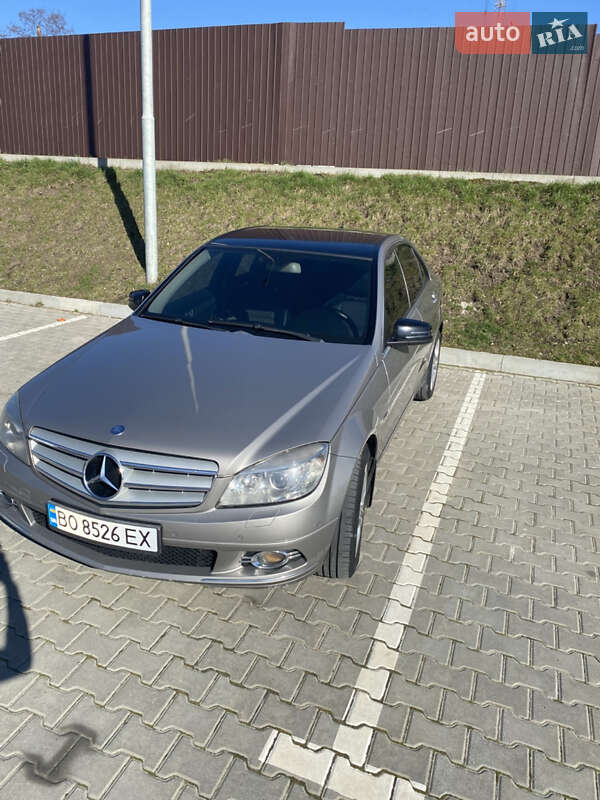 Седан Mercedes-Benz C-Class 2007 в Тернополе