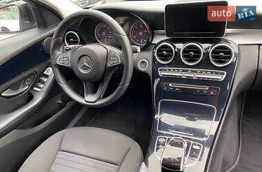 Универсал Mercedes-Benz C-Class 2018 в 