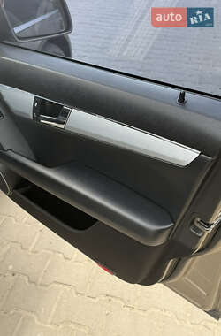 Седан Mercedes-Benz C-Class 2009 в 