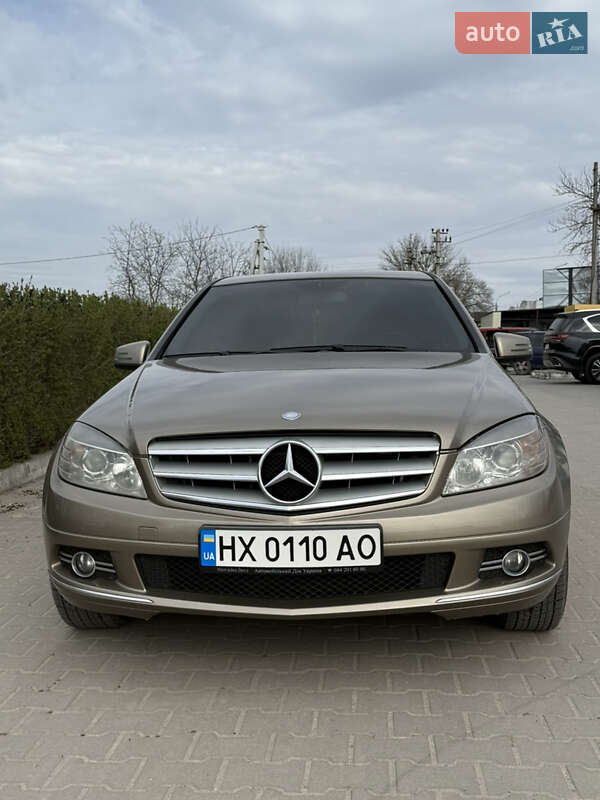 Mercedes-Benz C-Class 2009