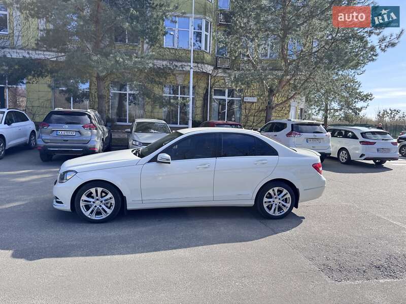 Седан Mercedes-Benz C-Class 2011 в 
