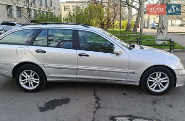 Универсал Mercedes-Benz C-Class 2004 в 