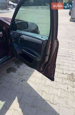 Седан Mercedes-Benz C-Class 2006 в 