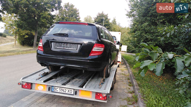 Універсал Mercedes-Benz C-Class 2010 в Дніпрі