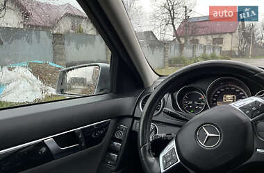Універсал Mercedes-Benz C-Class 2011 в 