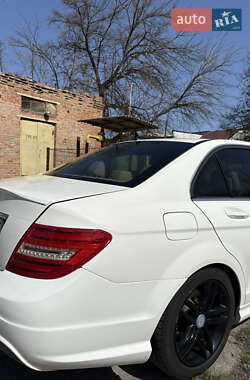 Седан Mercedes-Benz C-Class 2013 в 