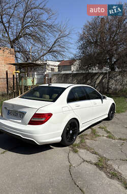 Седан Mercedes-Benz C-Class 2013 в 
