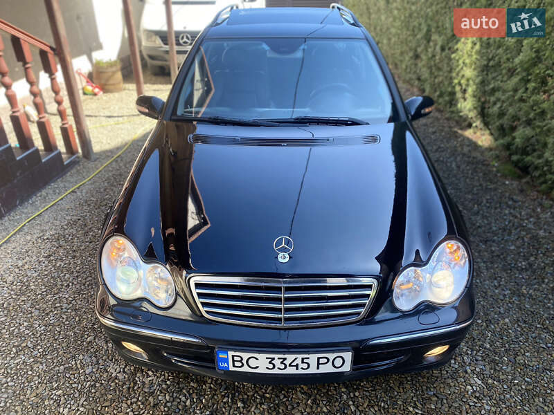 Универсал Mercedes-Benz C-Class 2004 в Львове