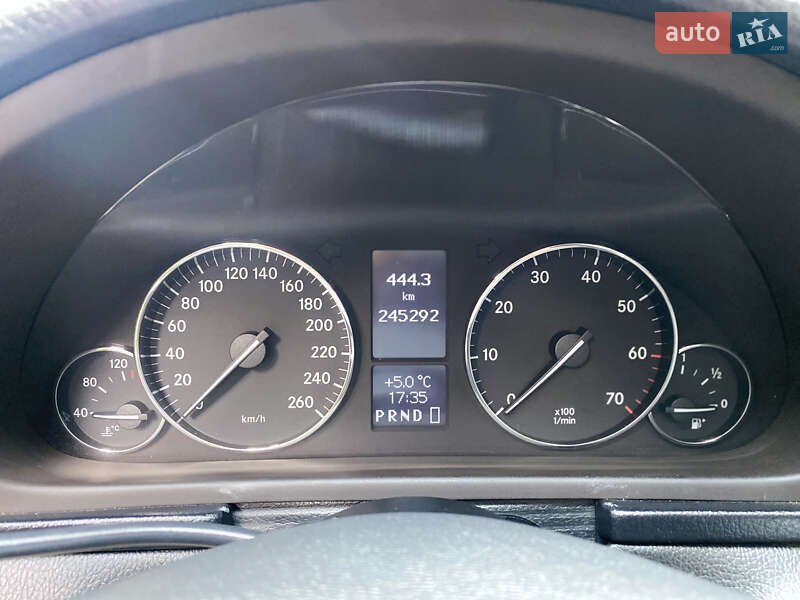 Универсал Mercedes-Benz C-Class 2004 в Львове