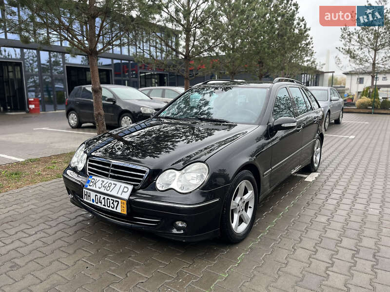 Универсал Mercedes-Benz C-Class 2006 в 