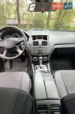 Универсал Mercedes-Benz C-Class 2009 в 