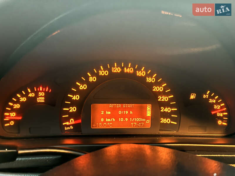 Седан Mercedes-Benz C-Class 2001 в Миколаєві