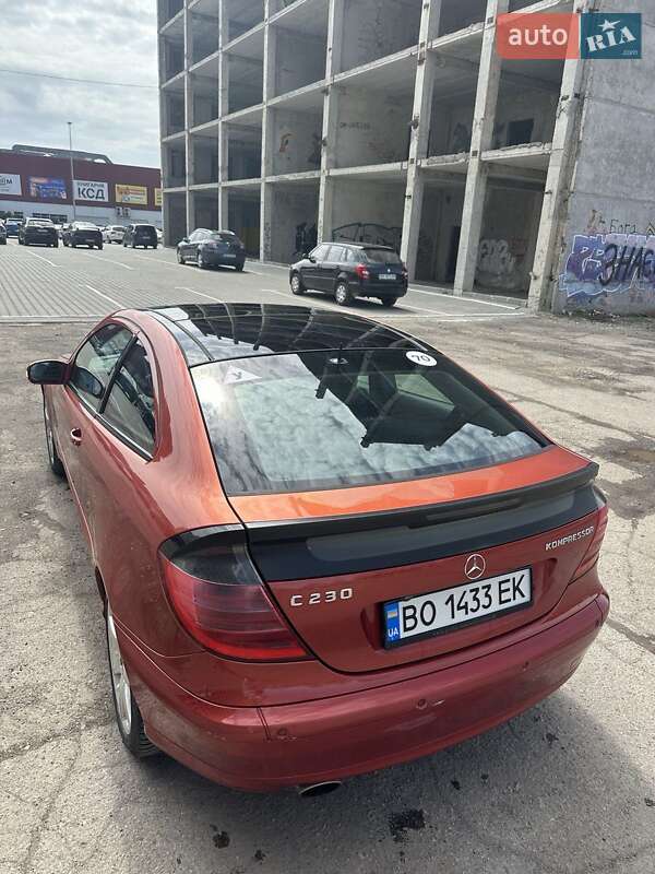 Купе Mercedes-Benz C-Class 2002 в Тернополі