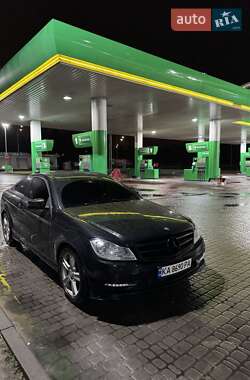 Купе Mercedes-Benz C-Class 2015 в 
