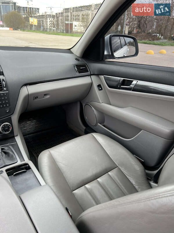Седан Mercedes-Benz C-Class 2008 в Одессе