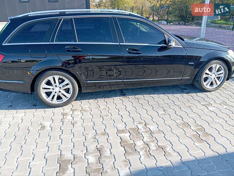 Универсал Mercedes-Benz C-Class 2012 в Стрые фото 37 Универсал Mercedes-Benz C-Class 2012 в Стрые