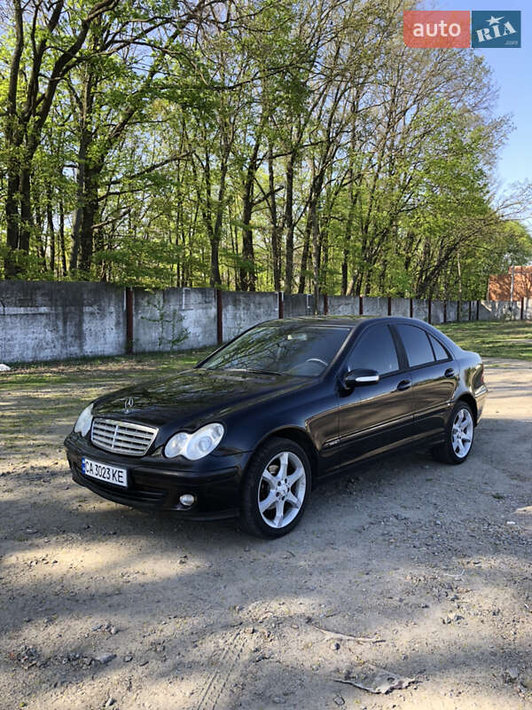 Mercedes-Benz C-Class 2006