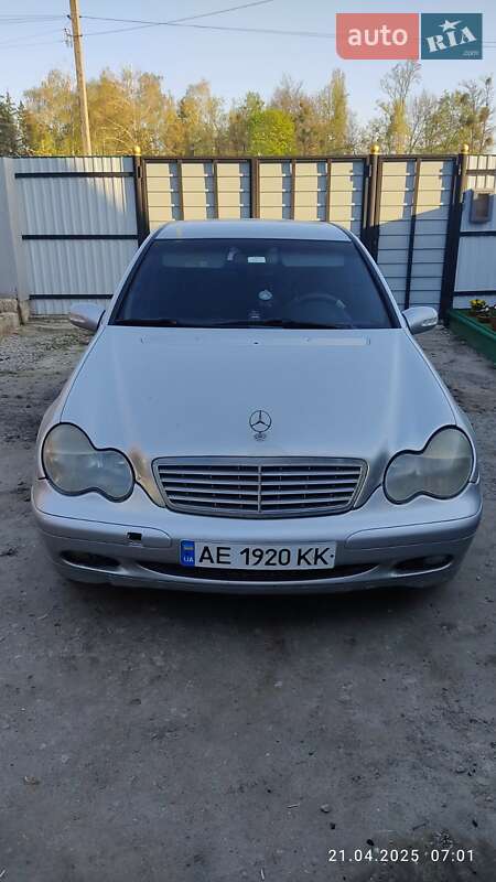 Седан Mercedes-Benz C-Class 2002 в 