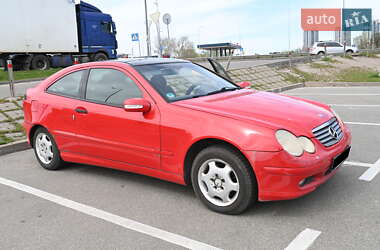Купе Mercedes-Benz C-Class 2002 в 