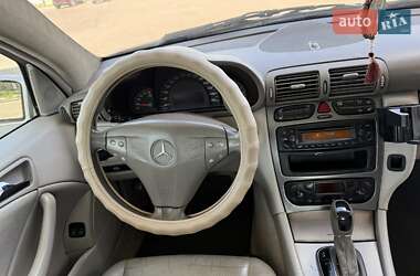 Купе Mercedes-Benz C-Class 2001 в 