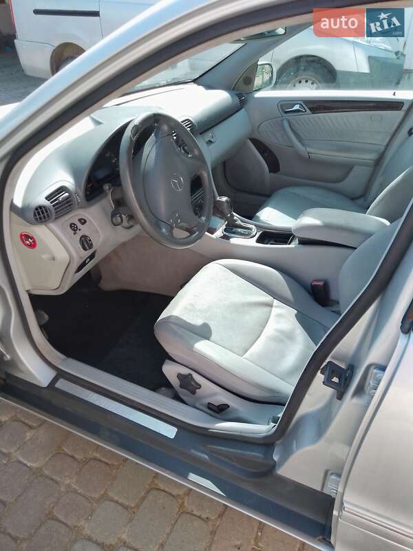 Седан Mercedes-Benz C-Class 2001 в Коломые