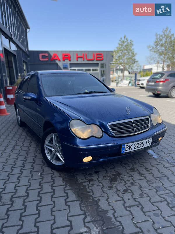 Mercedes-Benz C-Class 2002
