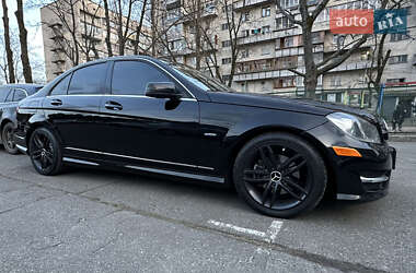 Седан Mercedes-Benz C-Class 2011 в 