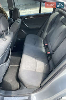 Седан Mercedes-Benz C-Class 2002 в 