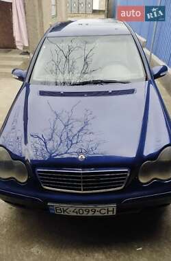 Седан Mercedes-Benz C-Class 2000 в 