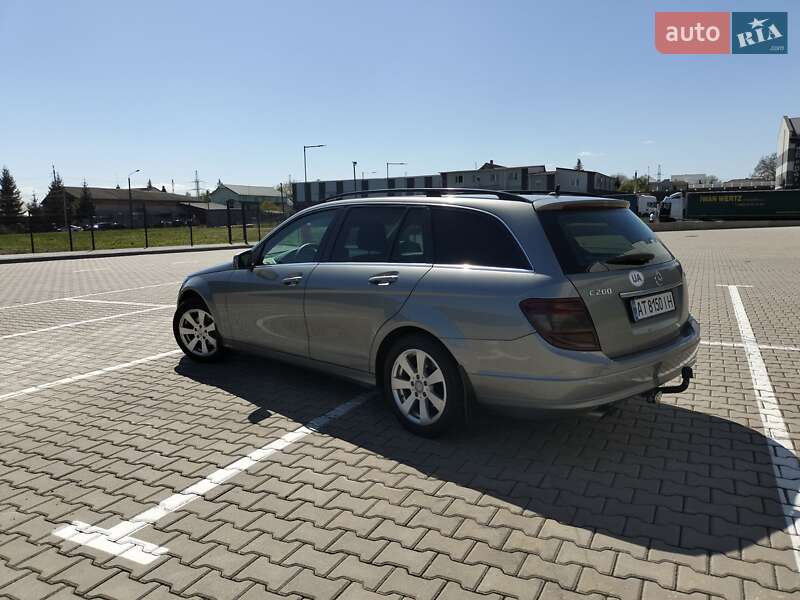 Універсал Mercedes-Benz C-Class 2009 в Івано-Франківську
