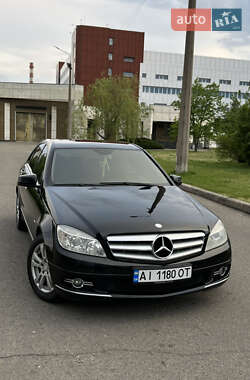 Седан Mercedes-Benz C-Class 2009 в 