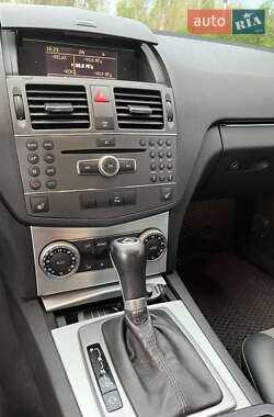 Седан Mercedes-Benz C-Class 2009 в 