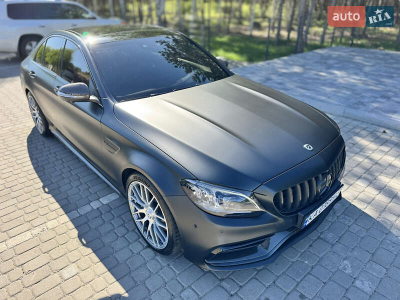 Седан Mercedes-Benz C-Class 2019 в Києві