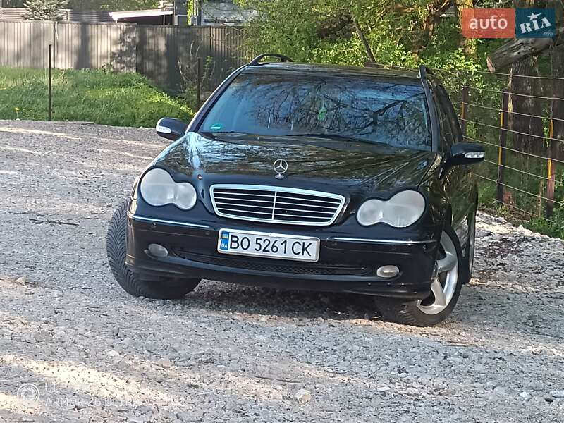 Универсал Mercedes-Benz C-Class 2003 в Тернополе