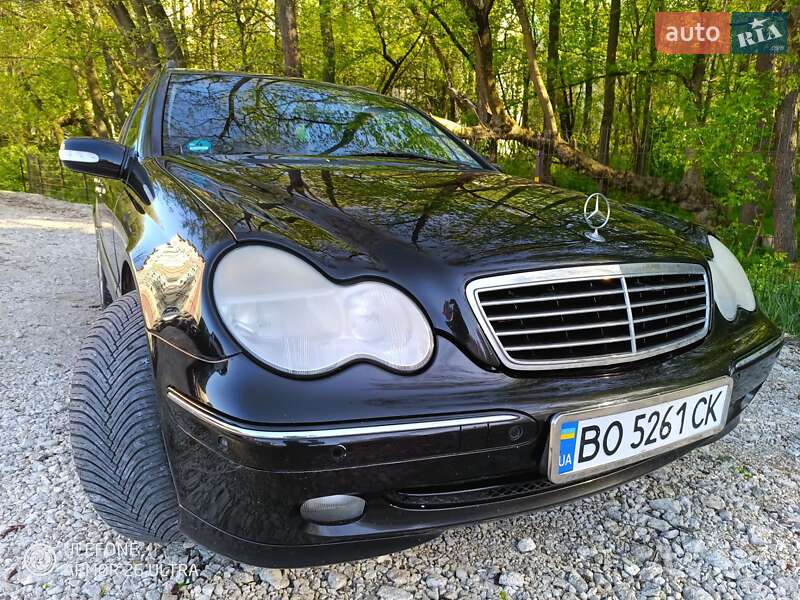 Универсал Mercedes-Benz C-Class 2003 в Тернополе