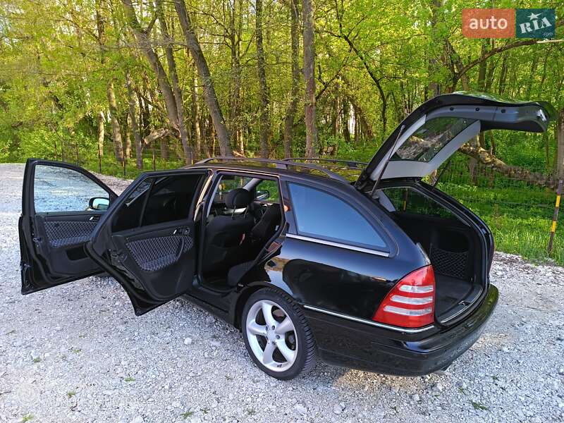 Универсал Mercedes-Benz C-Class 2003 в Тернополе